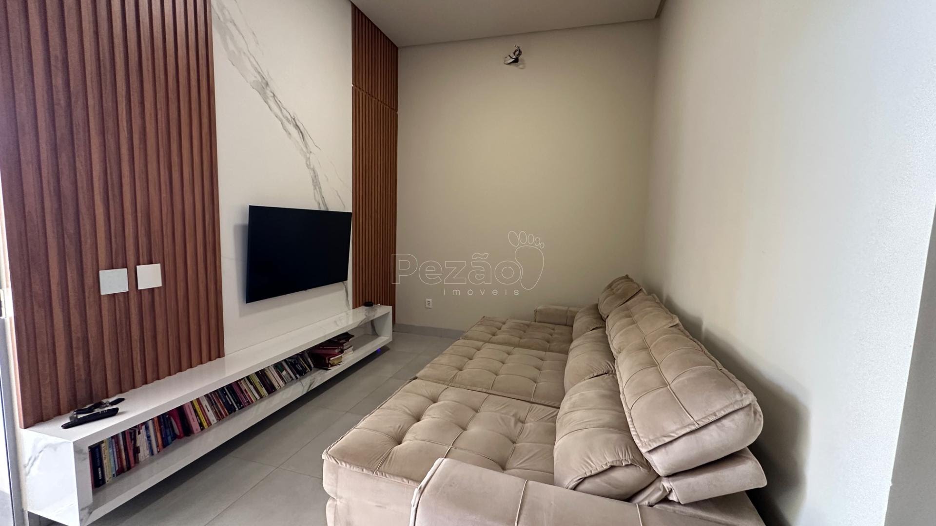 Casa à venda com 3 quartos, 1 suíte, 2 vagas e 225m² no Flamboyant II, Itapuranga (GO) — foto 4 de 13