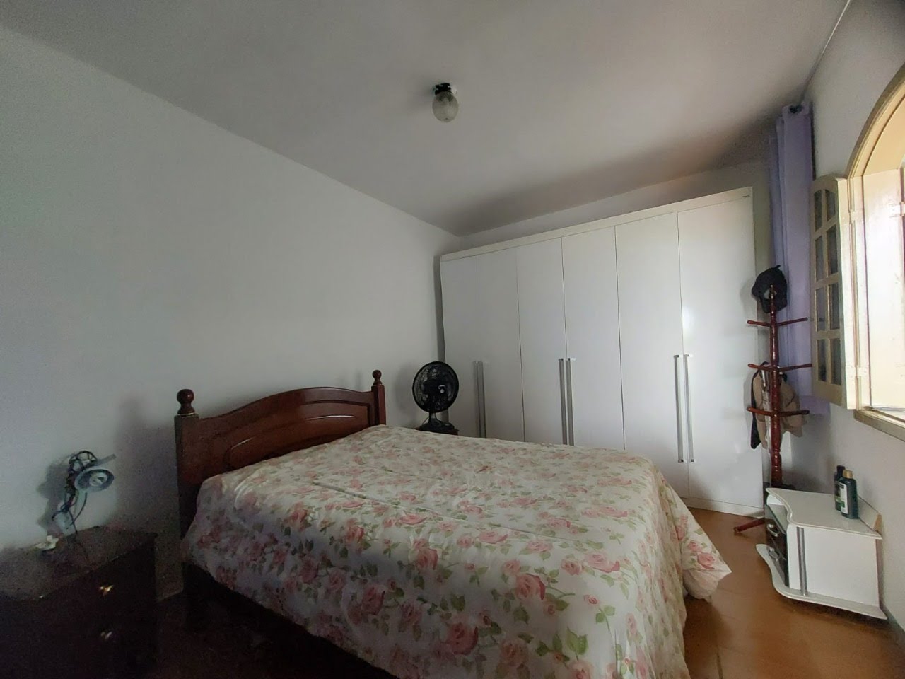 Casa à venda com 4 quartos, 1 banheiro, 2 vagas e 125m² no São Benedito, Santa Luzia (MG) — foto 13 de 17