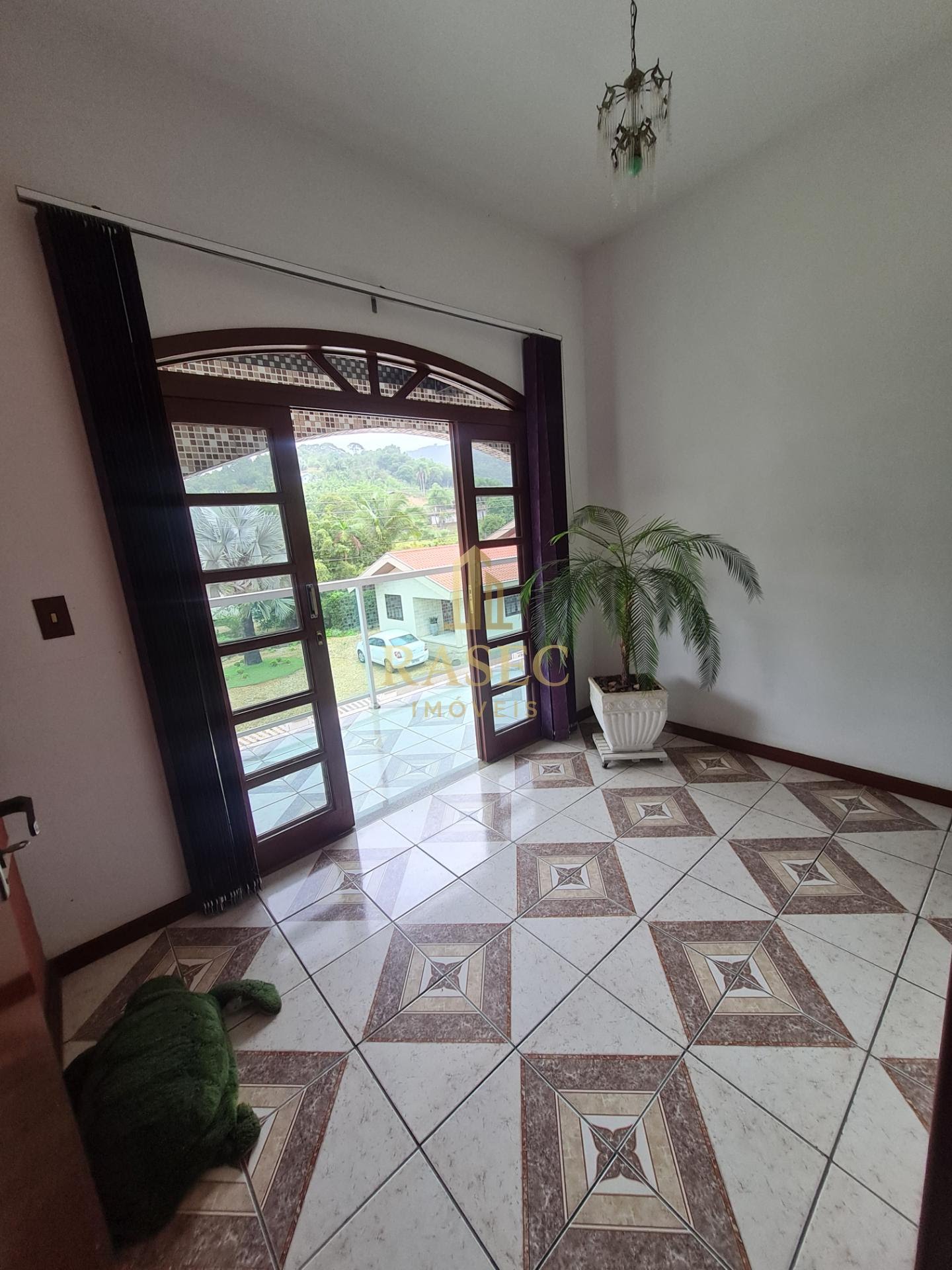 Casa à venda com 5 quartos, 2 banheiros, 2 vagas e 750m² no Paquetá, Brusque (SC) — foto 15 de 24