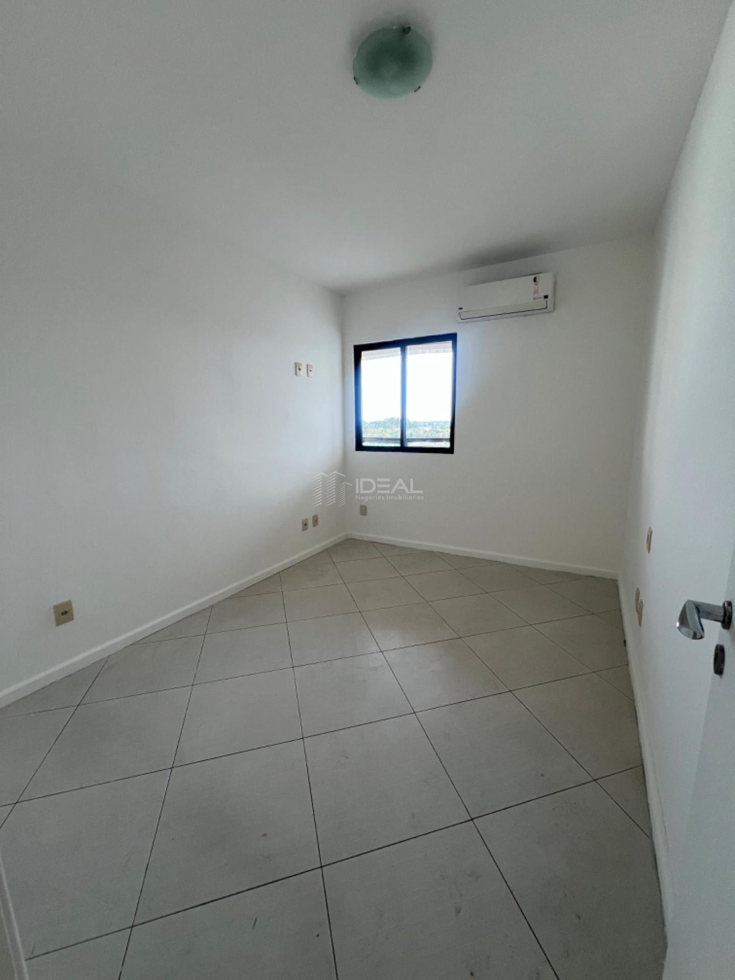 Apartamento à venda com 3 quartos, 1 suíte, 2 vagas e 93m² no Parque Tamandaré, Campos dos Goytacazes (RJ) — foto 10 de 21