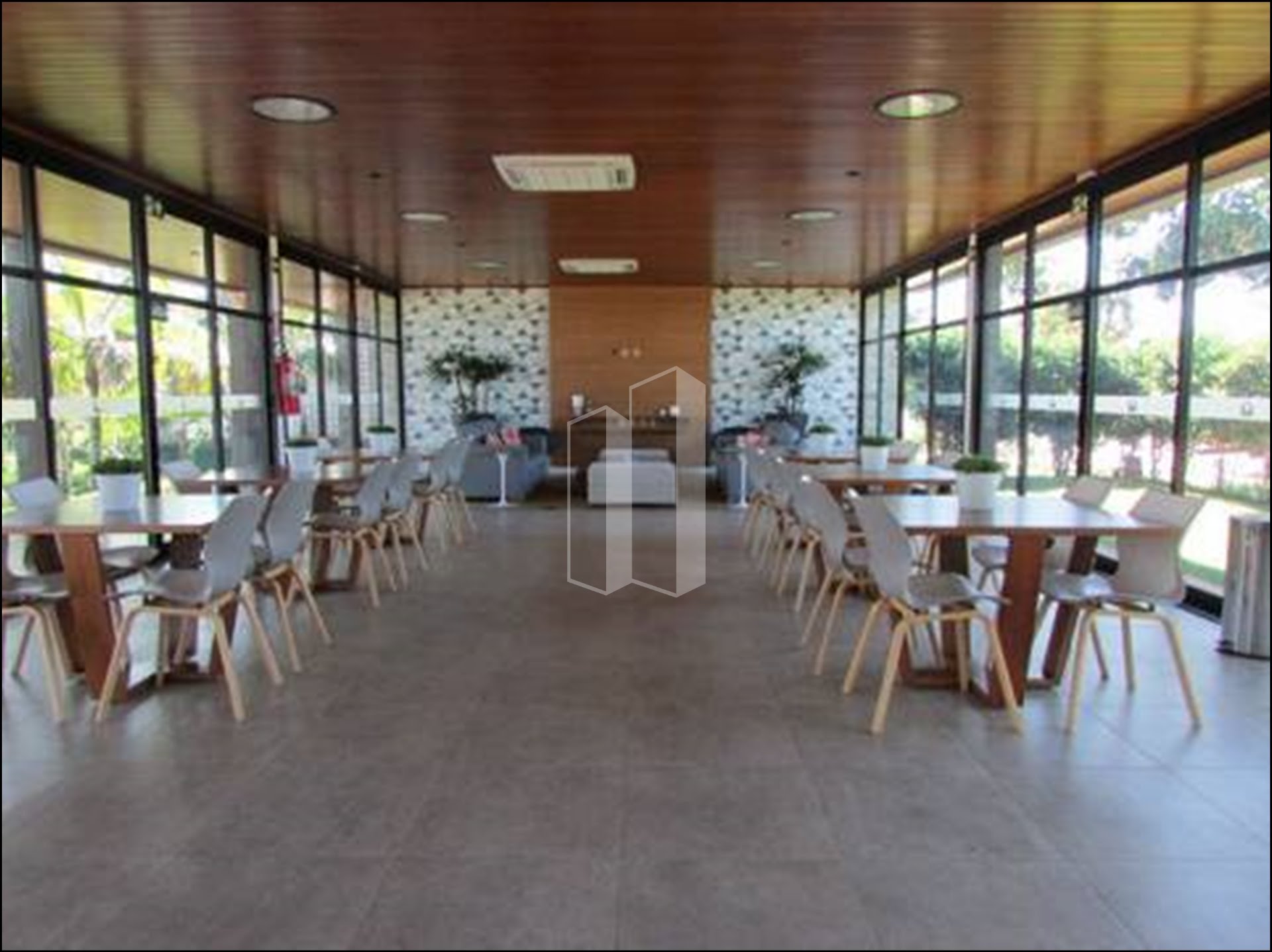 Terreno à venda com 300m² de terreno no Terras Alpha Residencial 2, Senador Canedo (GO) — foto 3 de 10