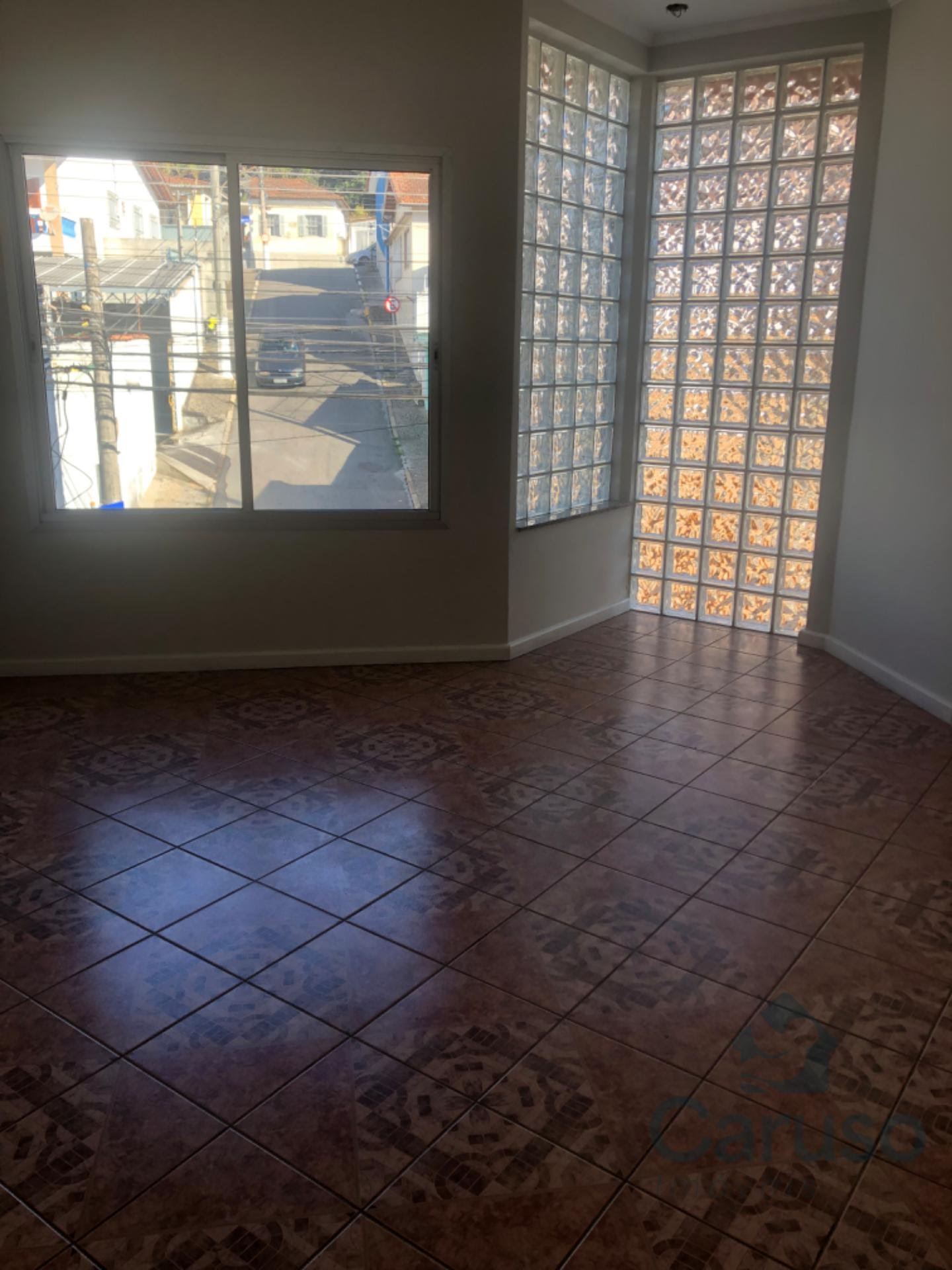 Comercial para alugar com 3 banheiros e 100m² no Jardim Vitoria, Arujá (SP) — foto 4 de 13