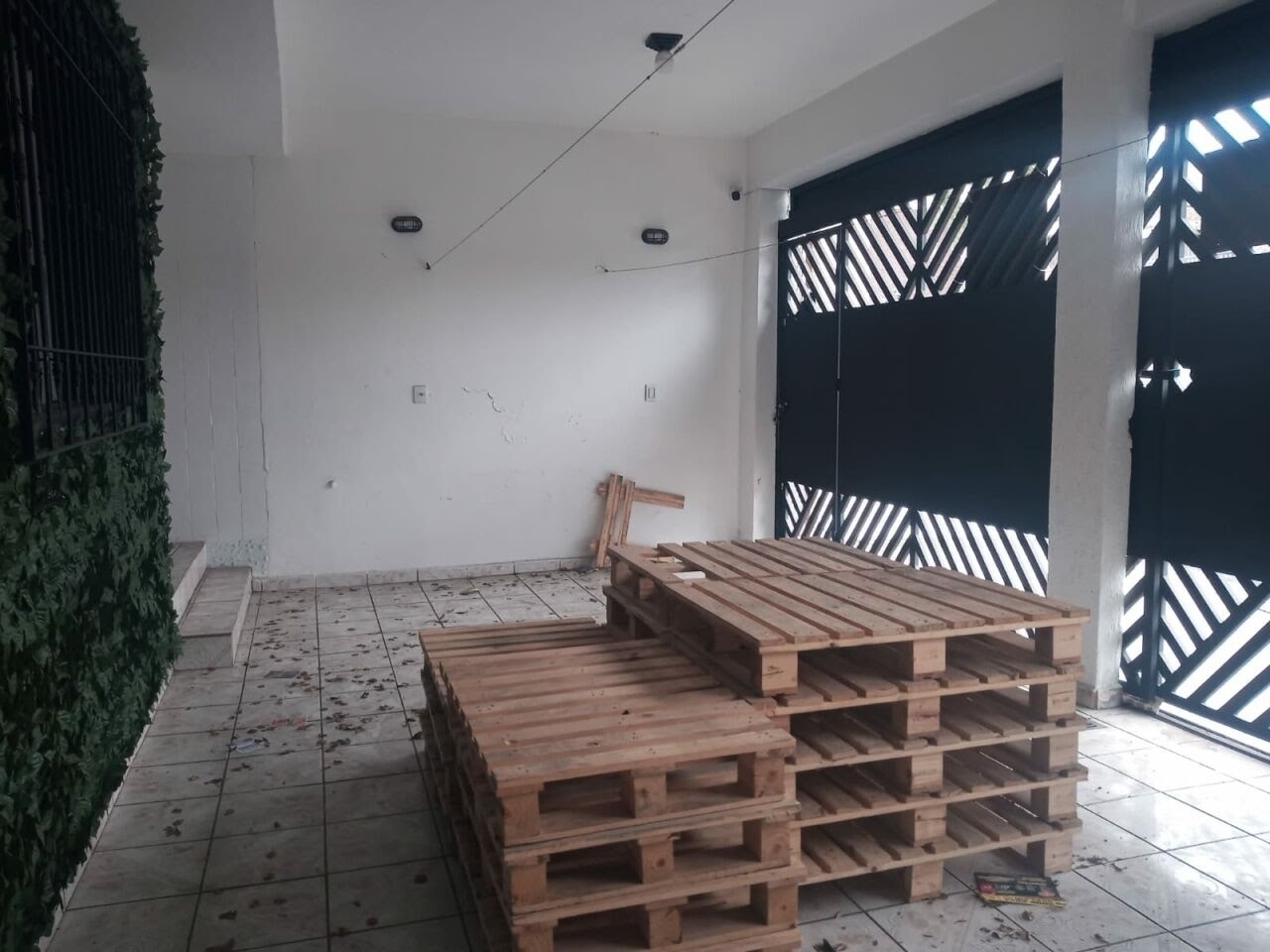 Casa à venda com 3 quartos, 1 banheiro, 3 vagas e 279m² no Vila Antonieta, São Paulo — foto principal