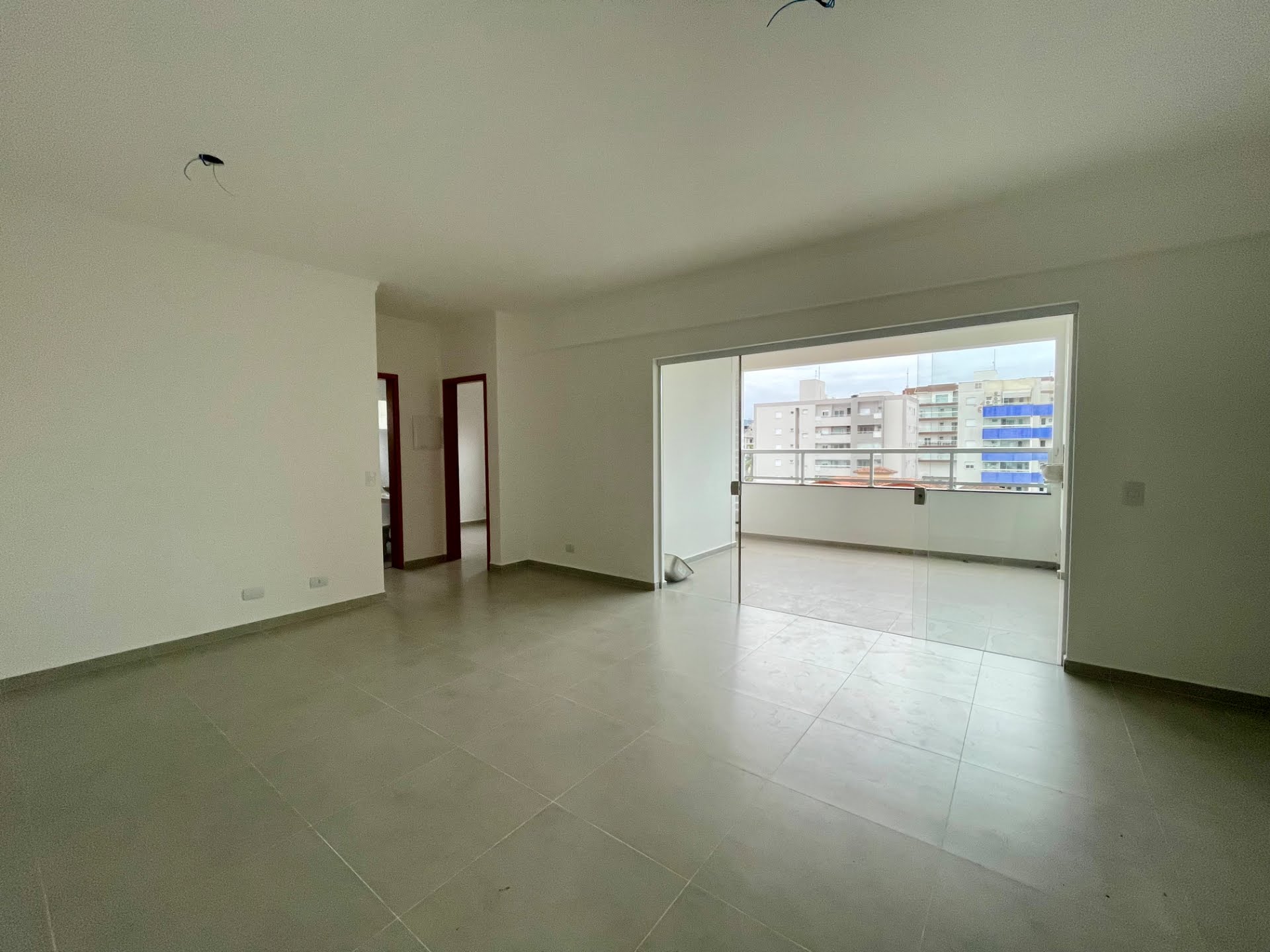 Apartamento à venda com 2 quartos, 1 suíte, 1 vaga e 71m² no Itaguá, Ubatuba (SP) — foto 3 de 9