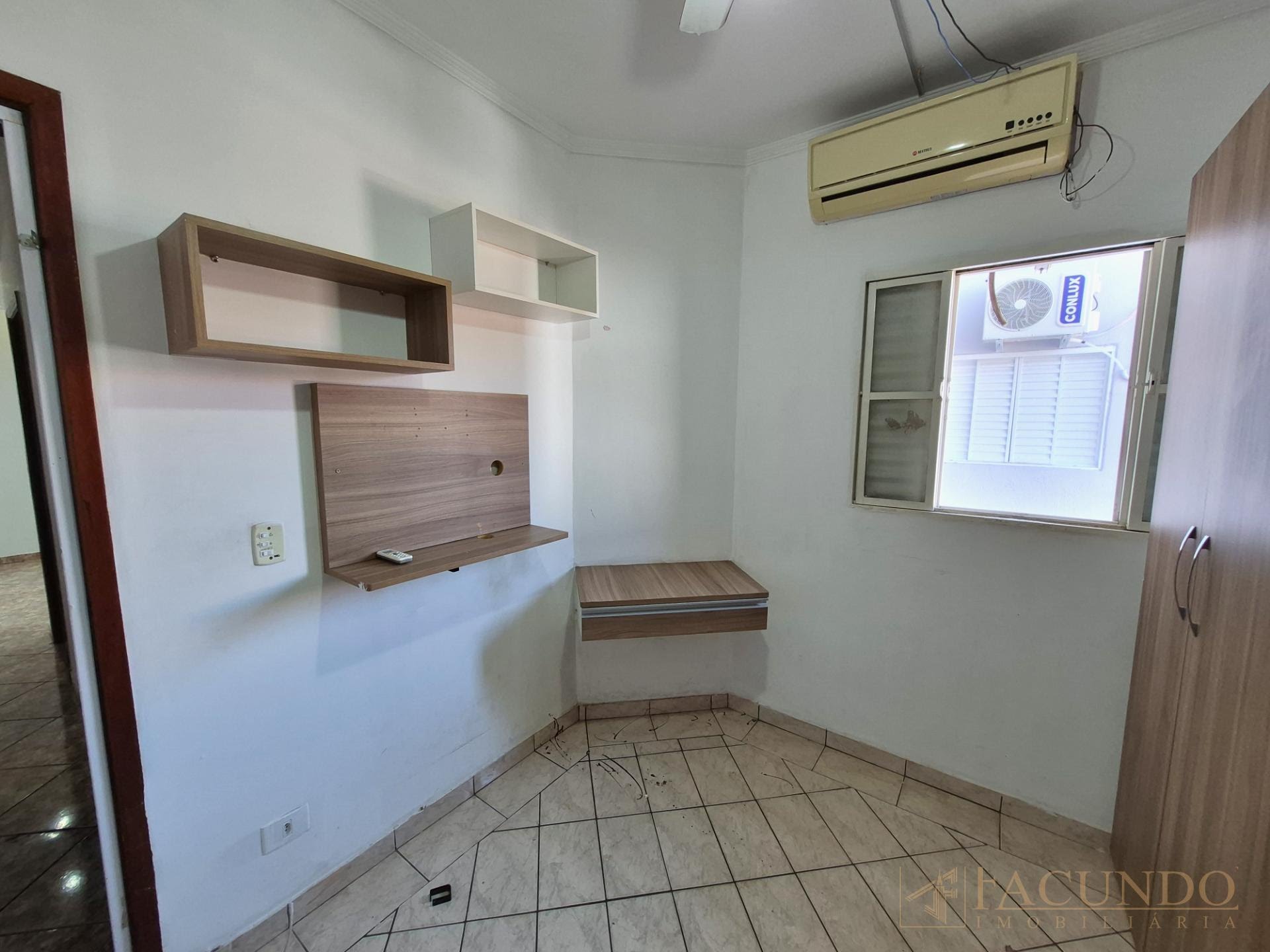 Quarto 01
