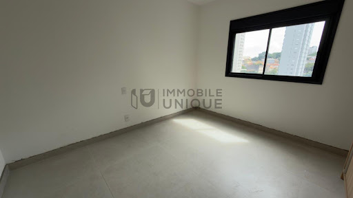 Apto 01 Dorm, Mobiliado e com 85m2 em Vila Dom Pedro I/SP.