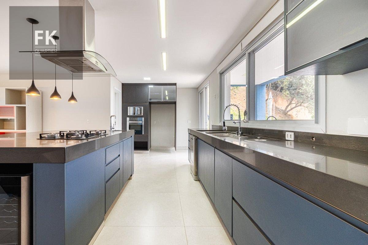 Casa à venda com 4 quartos, 4 suítes, 6 vagas e 430m² no Alphaville, Santana de Parnaíba (SP) — foto 29 de 30
