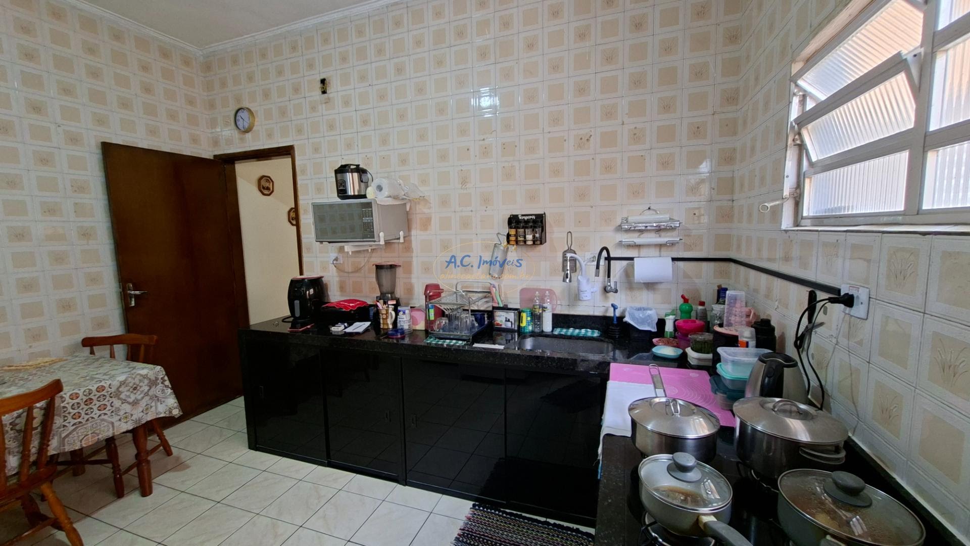 Casa à venda com 2 quartos, 1 suíte, 2 vagas e 143m² no Vila Tupi, Praia Grande (SP) — foto 12 de 26