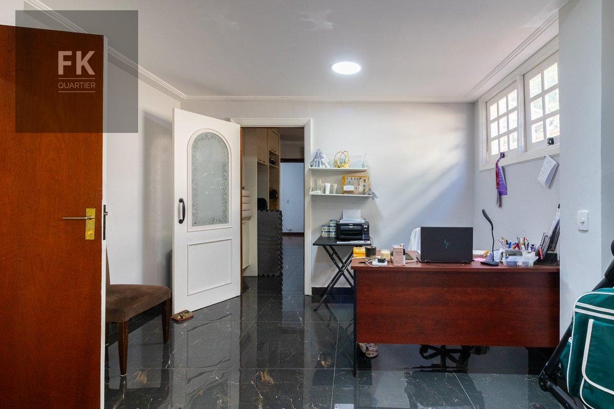 Casa à venda com 4 quartos, 2 suítes, 2 vagas e 811m² no Alphaville, Santana de Parnaíba (SP) — foto 9 de 30