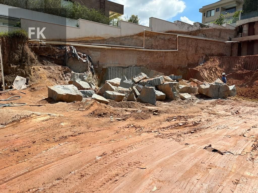 Terreno à venda com 1041m² de terreno no Tamboré, Santana de Parnaíba — foto principal