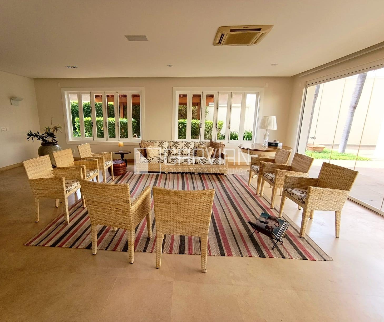 Casa à venda com 5 quartos, 7 banheiros, 6 vagas e 706m² no Jardim Botânico, Ribeirão Preto — foto principal