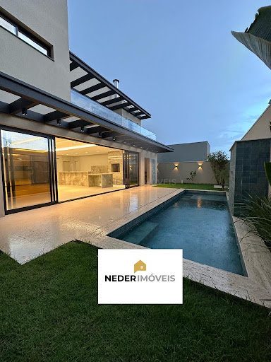 Triplex no Condomínio Villa Jardim  -  Cuiabá