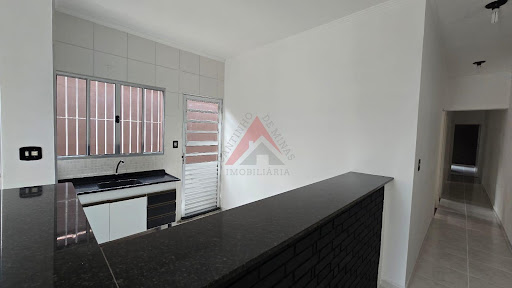 Casa na Av. Delegado Valdemar Gomes Pinto - Extrema