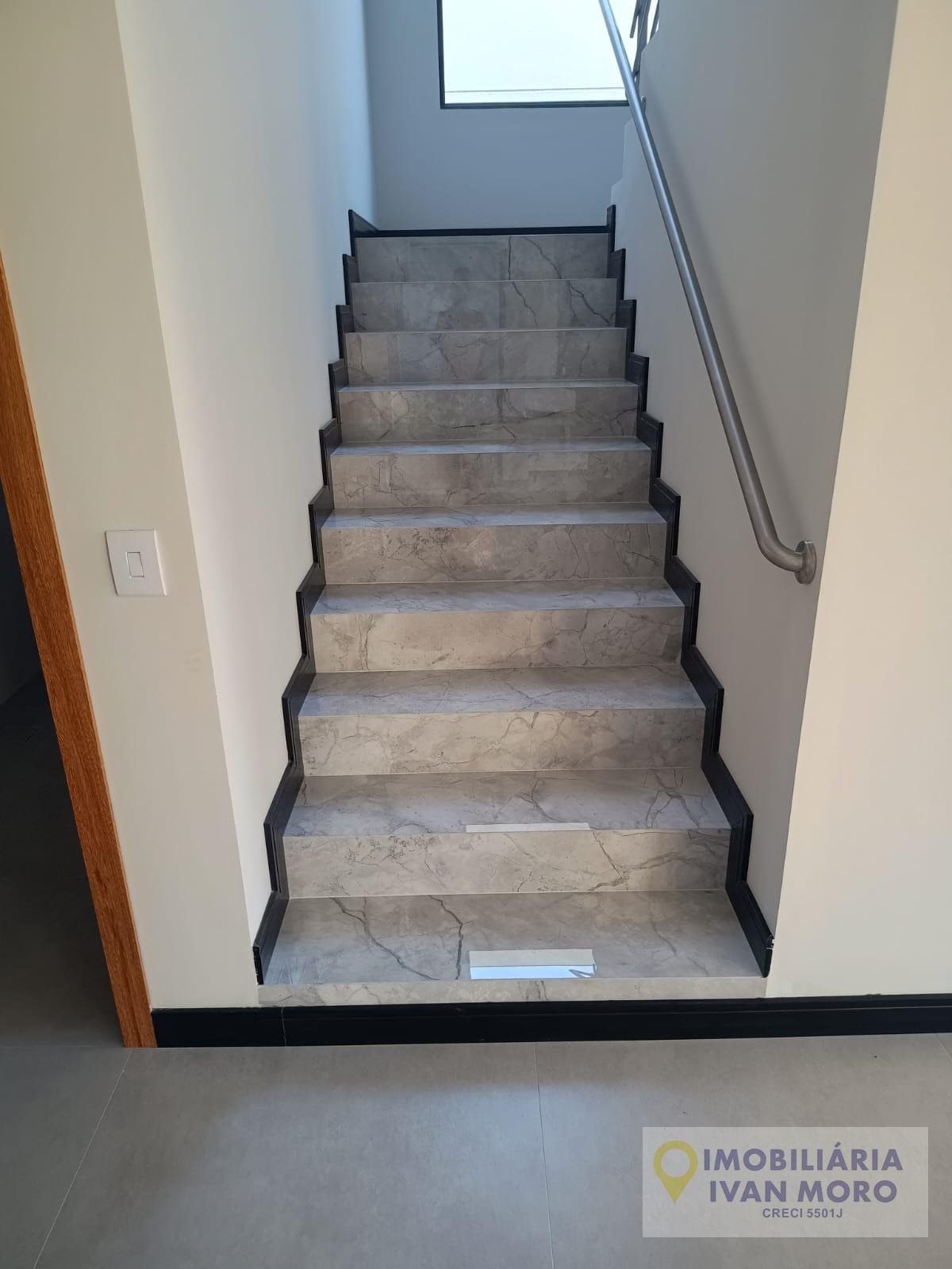 Casa à venda com 4 quartos, 3 suítes, 4 vagas e 250m² no São João do Rio Vermelho, Florianópolis (SC) — foto 10 de 30