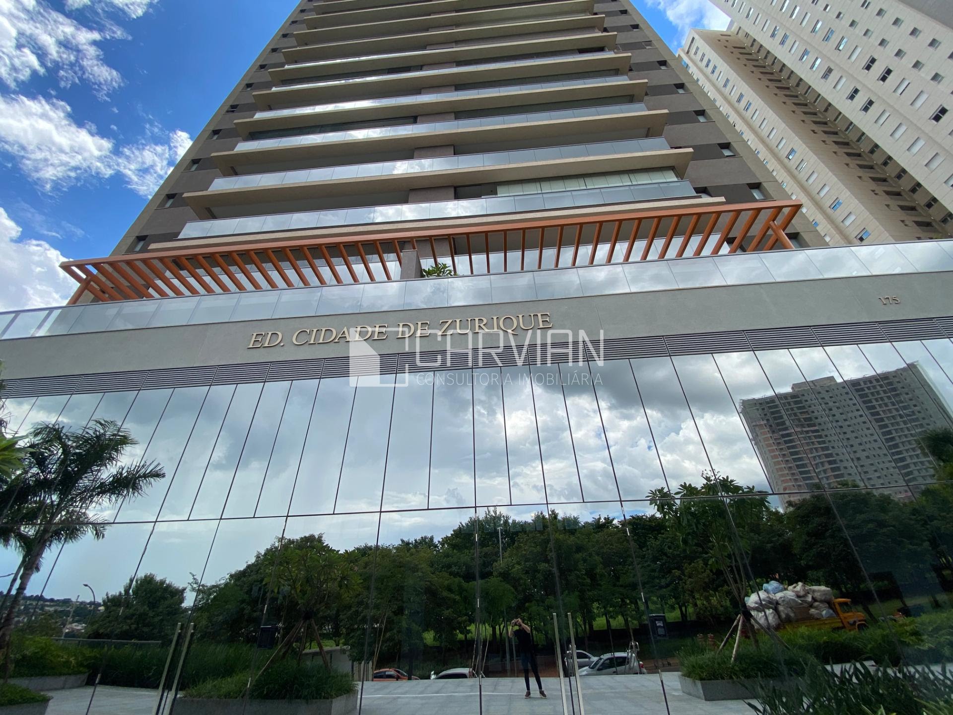 Apartamento à venda com 3 quartos, 3 suítes, 4 vagas e 227m² no Bonfim Paulista, Ribeirão Preto (SP) — foto 2 de 30
