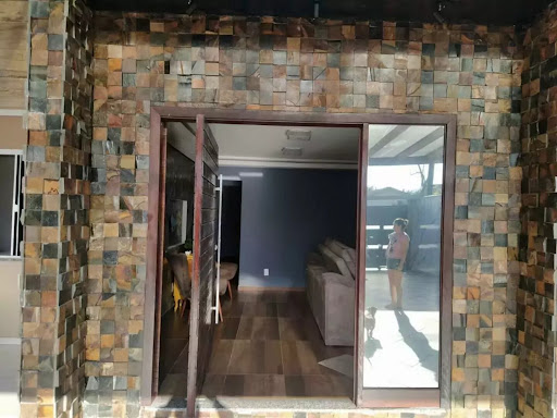 Casa em Jardim Iririu  -  Joinville