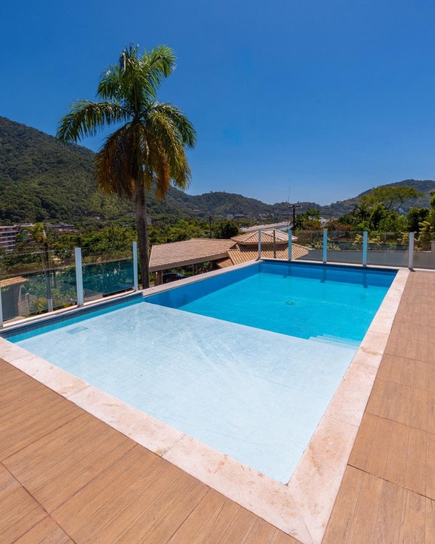 Casa à venda com 5 quartos, 5 banheiros, 6 vagas e 450m² no Santa Rita, Ubatuba (SP) — foto 2 de 21