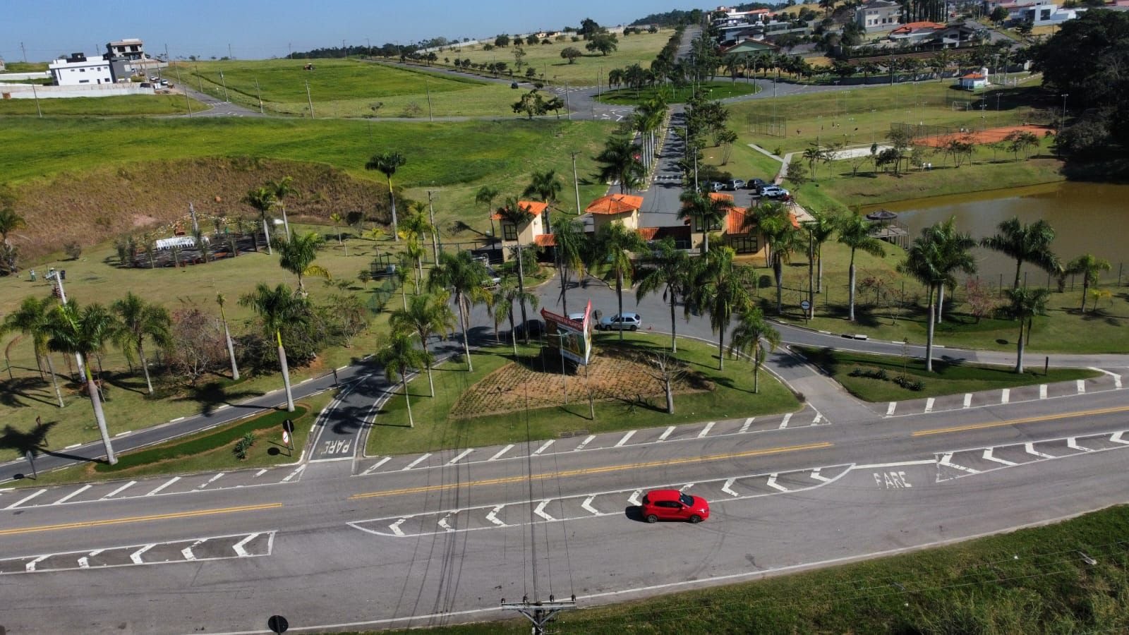 Terreno à venda com 1778m² de terreno no Parque Residencial Jequitibá, Jacareí (SP) — foto 4 de 4