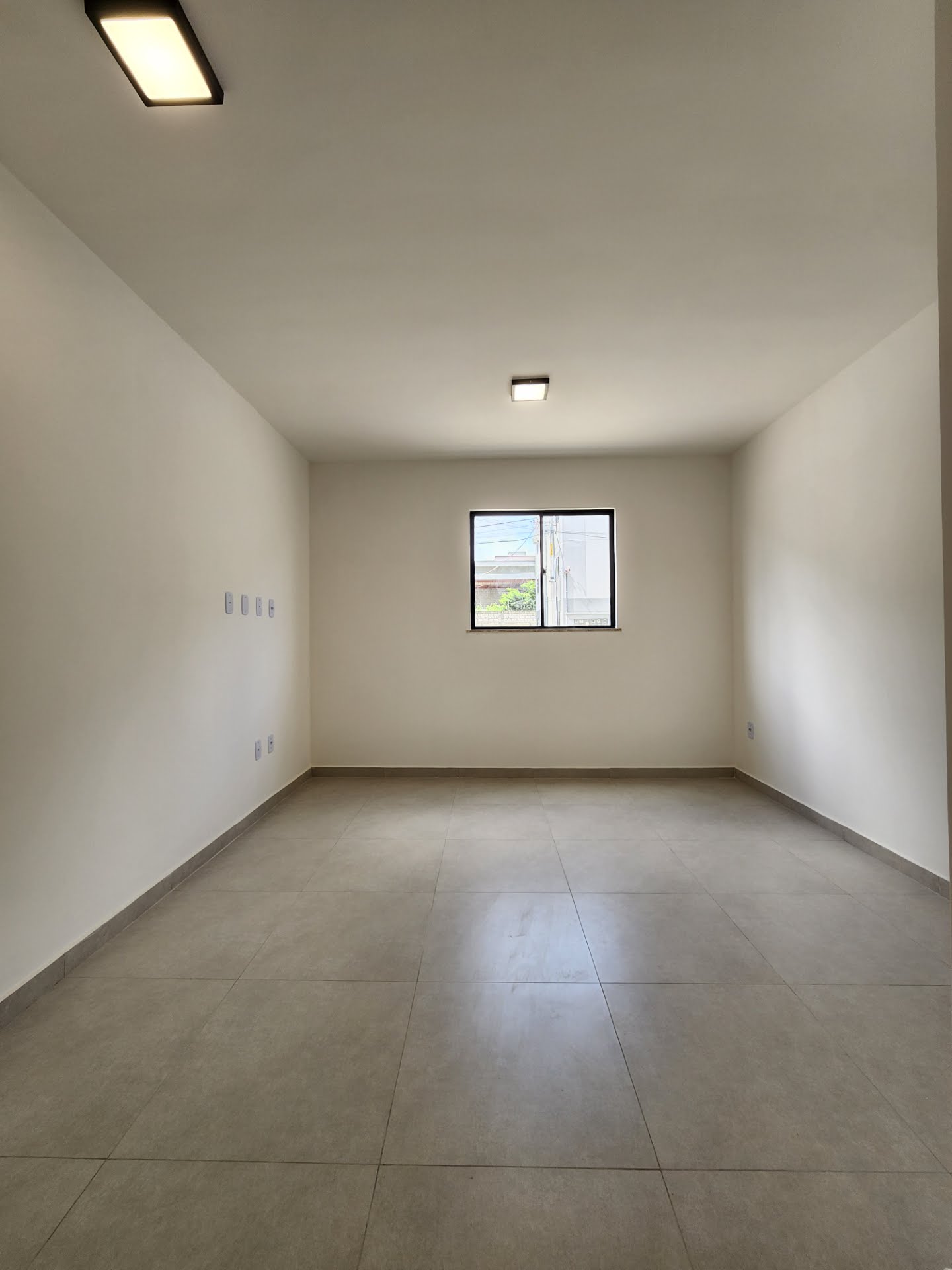 Apartamento para alugar com 2 quartos, 1 banheiro e 41m² no Sim, Feira de Santana (BA) — foto 2 de 8
