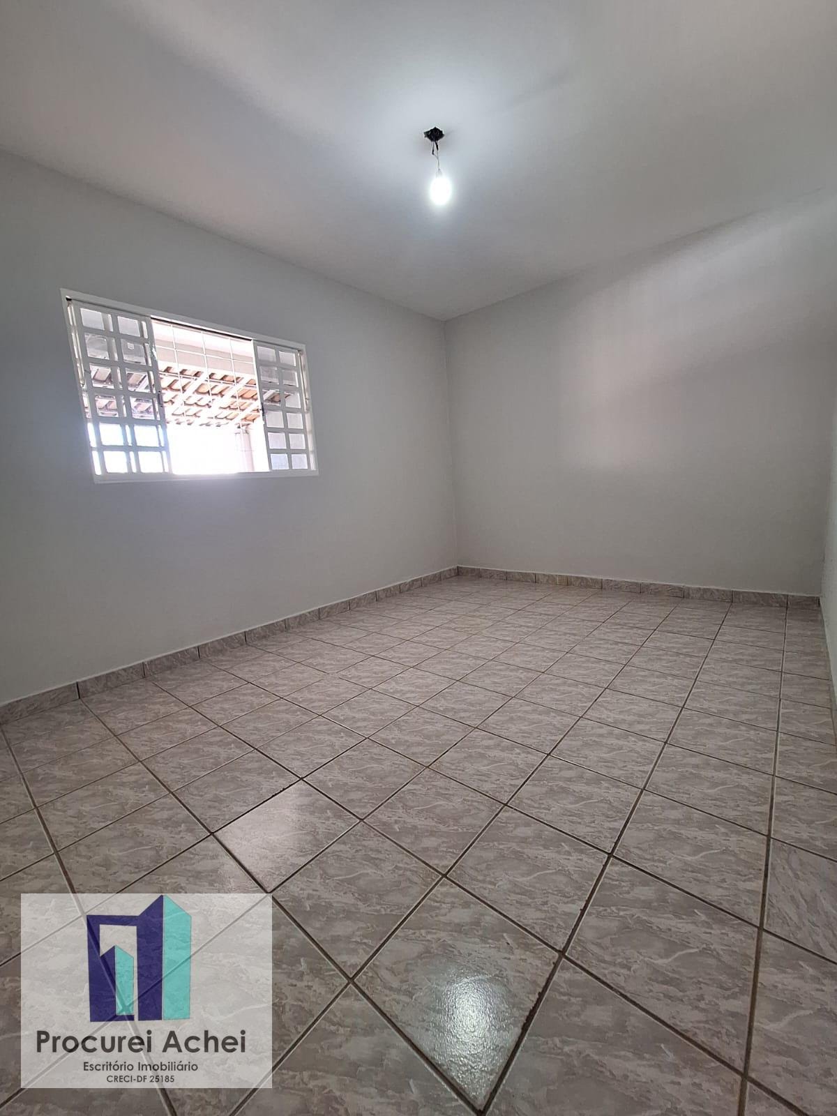 Casa à venda com 3 quartos, 2 banheiros, 3 vagas e 200m² no Setor Residencial Leste (planaltina), Brasília (DF) — foto 12 de 13