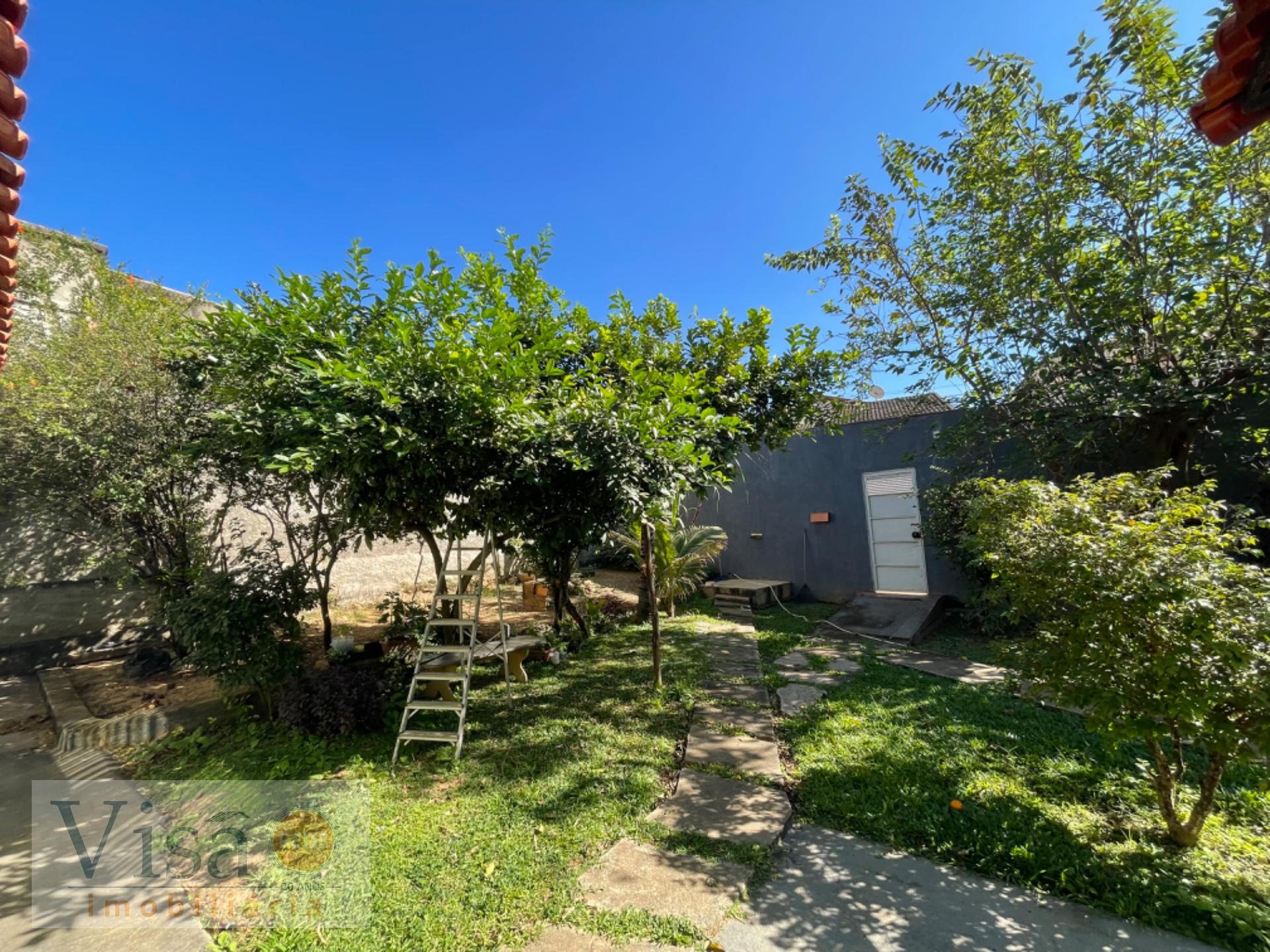 Casa à venda com 3 quartos, 1 suíte, 3 vagas e 150m² no Santana, Paracatu (MG) — foto 3 de 20