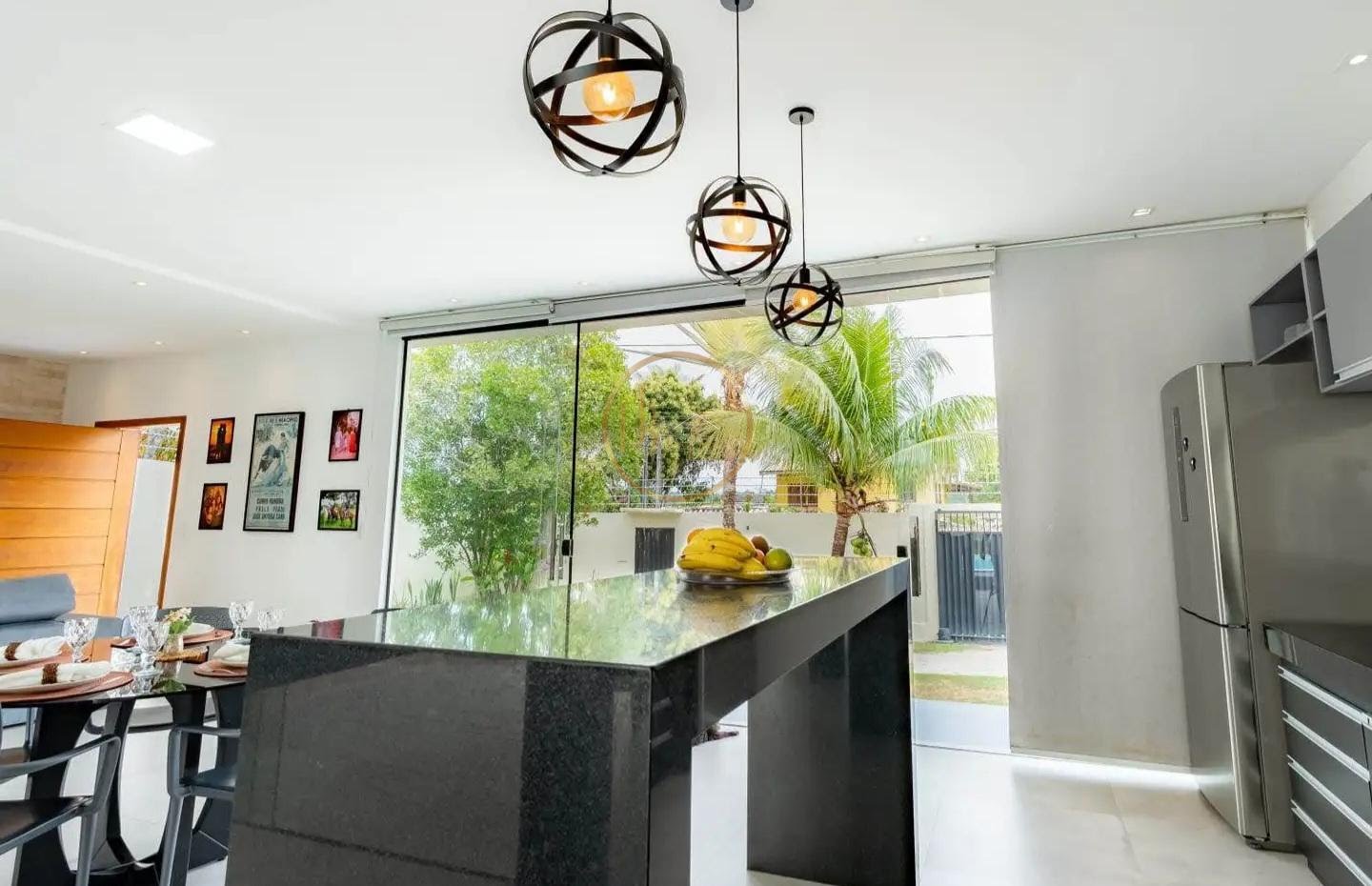 Casa à venda com 3 quartos, 3 suítes, 2 vagas e 200m² no Village 2, Porto Seguro (BA) — foto 3 de 19