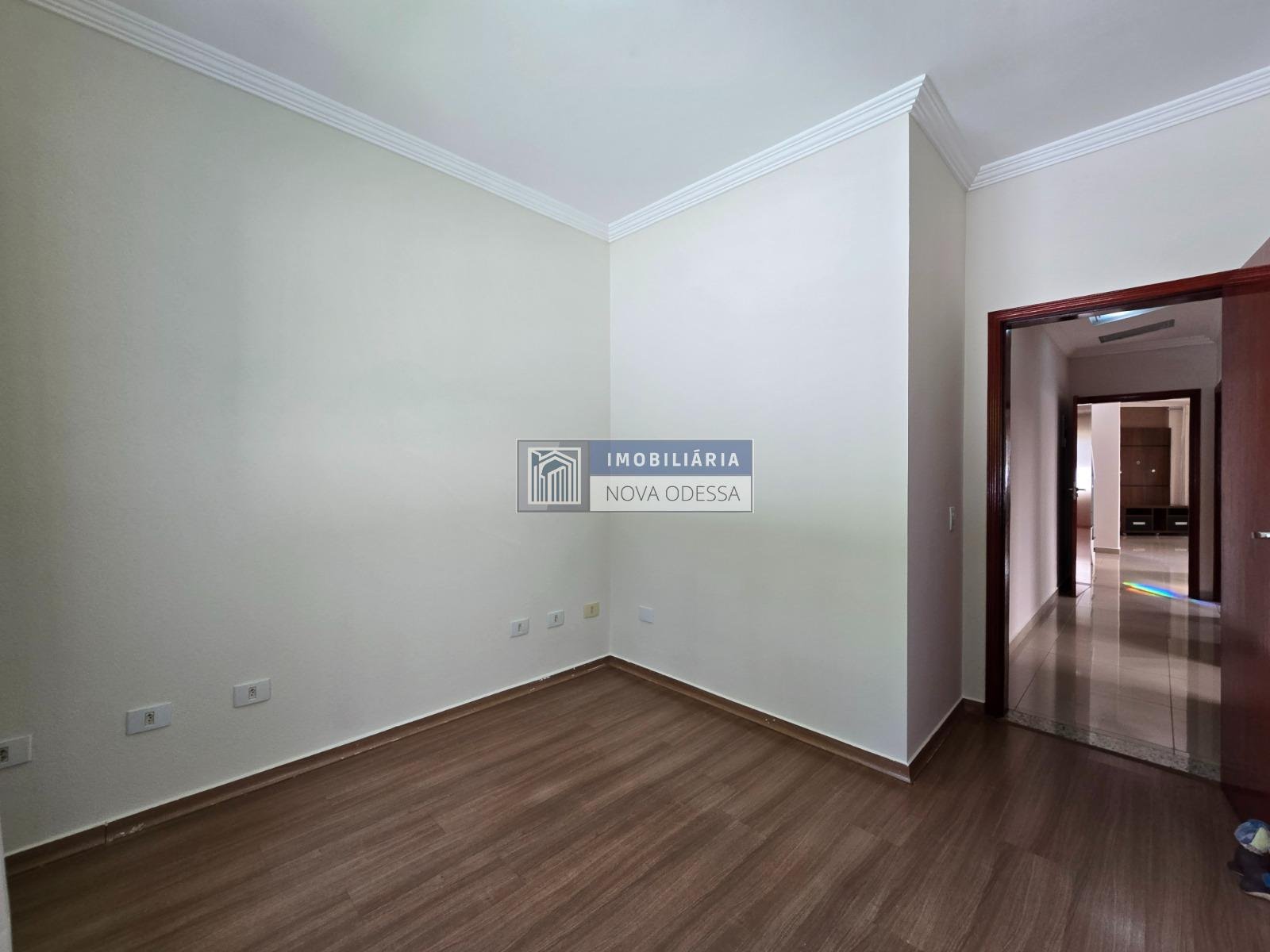 Casa à venda com 4 quartos, 1 suíte, 2 vagas e 220m² no Jardim Primavera, Nova Odessa (SP) — foto 9 de 24