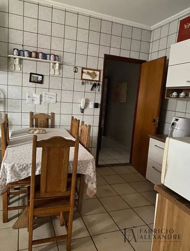 Casa à venda com 3 quartos, 1 suíte, 4 vagas e 250m² no Jardim Tarraf II, São José do Rio Preto (SP) — foto 17 de 17