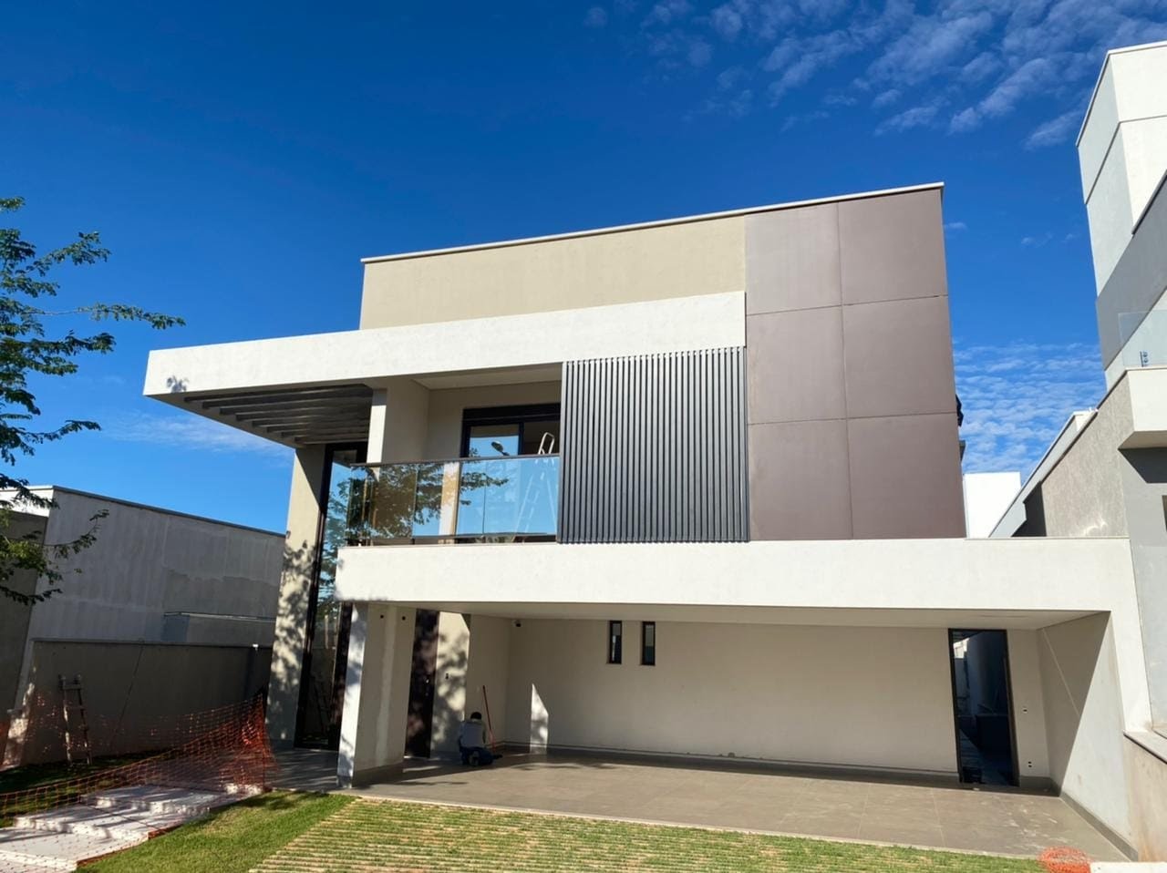casa-a-venda-4-quartos-4-suites-6-vagas-jardins-ge