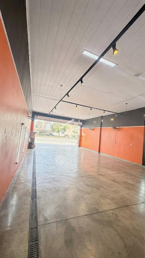 Loja à Venda em Morada de Laranjeiras, Serra | 285m²