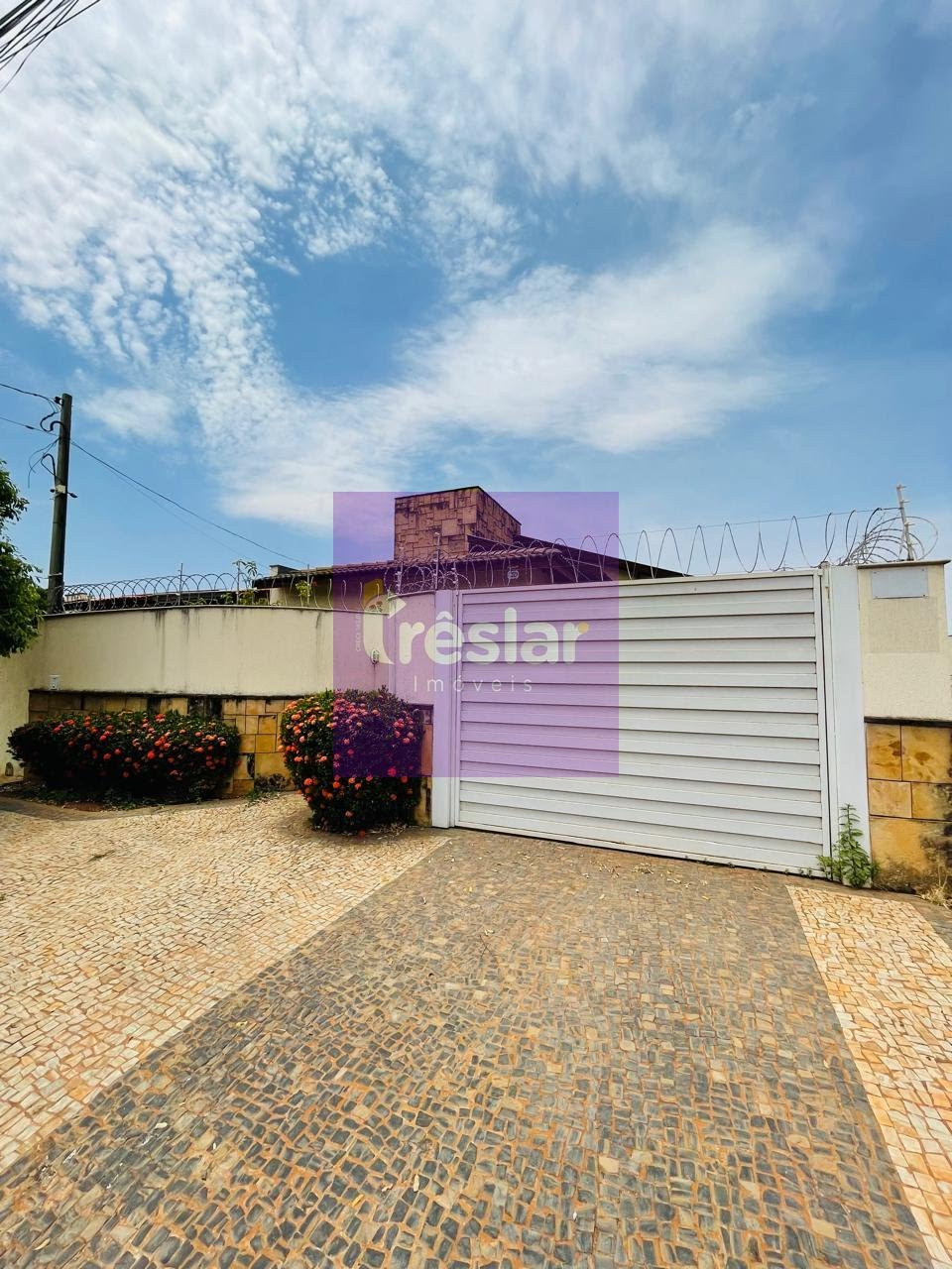 Casa à venda com 3 quartos, 4 banheiros, 2 vagas e 240m² no Jardim Alvorada, Três Lagoas — foto principal