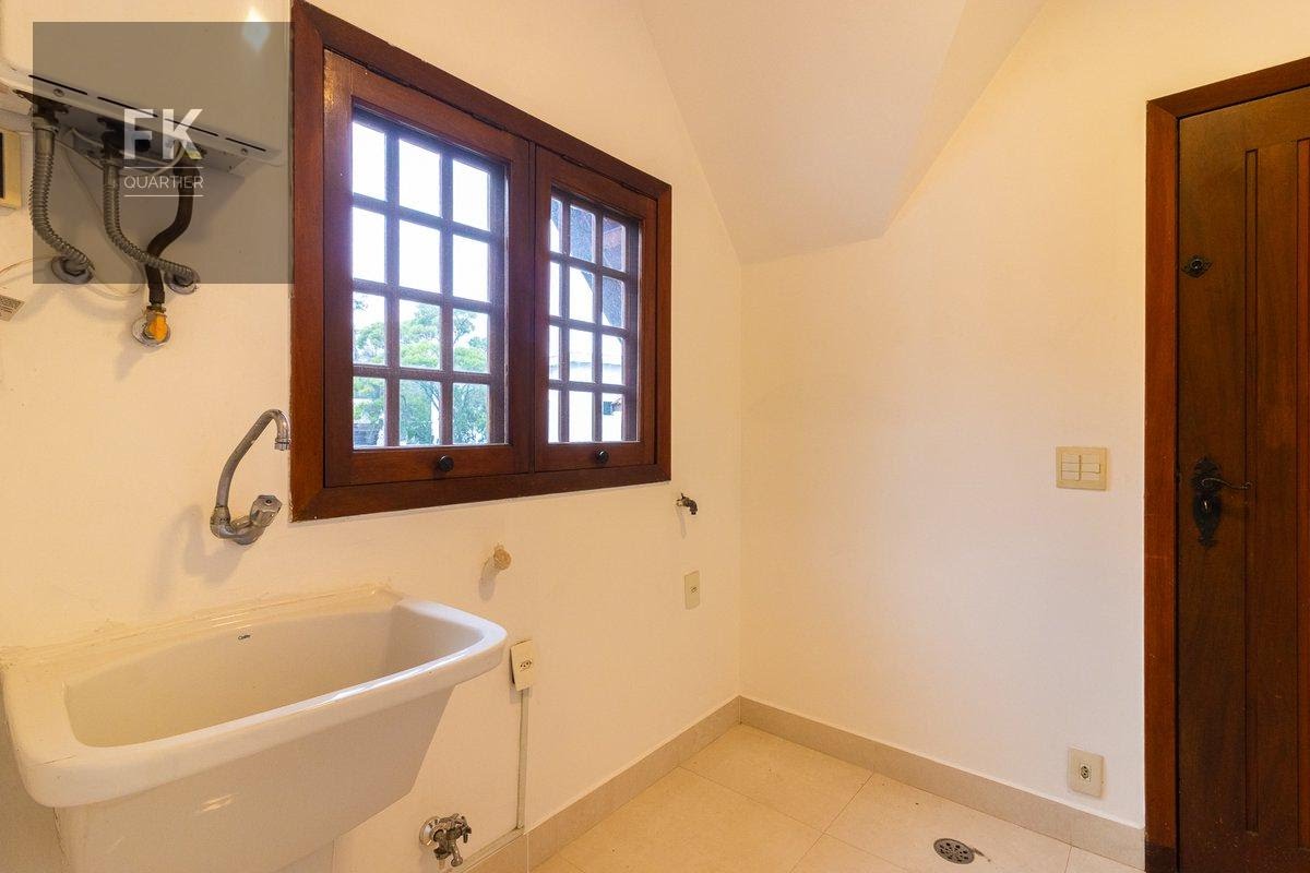 Casa para alugar com 4 quartos, 4 suítes, 5 vagas e 525m² no Alphaville, Santana de Parnaíba (SP) — foto 29 de 30
