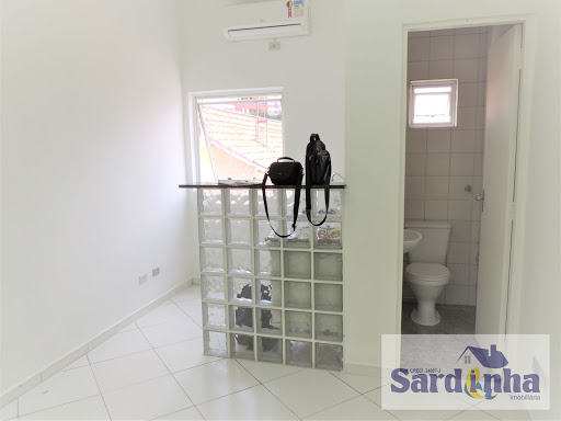 Aluguel de sala de 25m² na Vila Sônia por R$1.400 com 1 banheiro