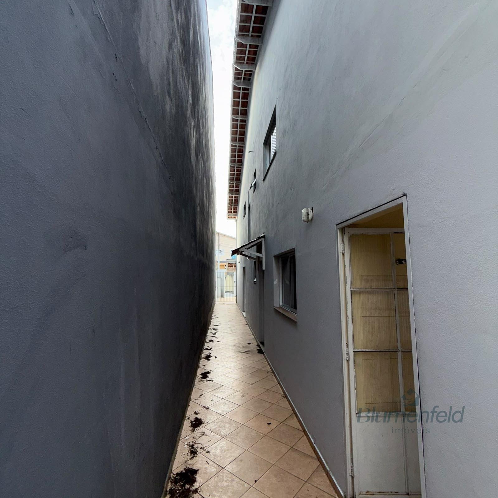 Casa para alugar com 3 quartos, 1 suíte, 2 vagas e 250m² no Jardim Rincão, Arujá (SP) — foto 16 de 17