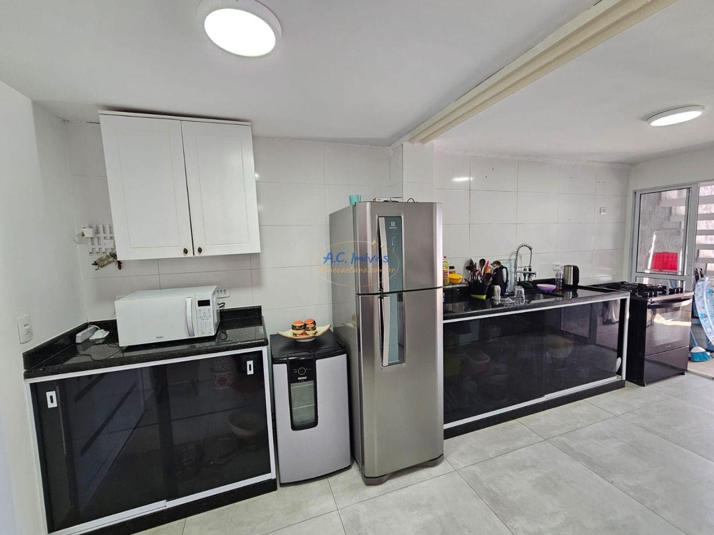 Casa à venda com 3 quartos, 1 suíte, 2 vagas e 120m² no Solemar, Praia Grande (SP) — foto 7 de 30