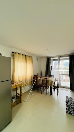 Apartamento 02 Dorm. em Balneario Perequê  -  Porto Belo