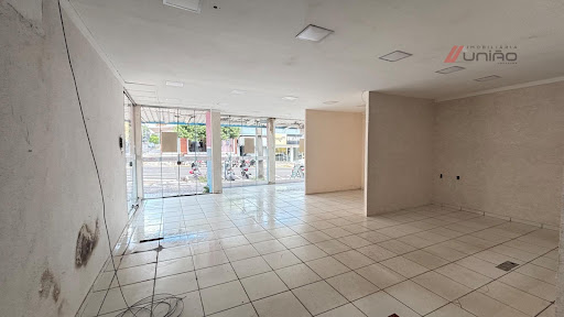 Salas/Lojas/Apartamentos a Venda na Zona III  -  Umuarama