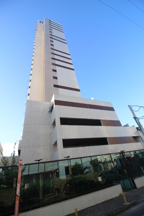 Apartamento à venda com 2 quartos, 2 banheiros, 1 vaga e 50m² no Torre, Recife — foto principal