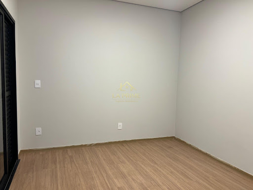 Casa em Condomínio no Jardim Novo Horizonte em Sorocaba, 133,38m²,  03 dormitórios, 01 suíte , 02 vagas de garagem.
