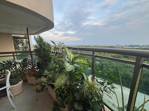 vista-indevassável-da-varanda-sun-place-barra