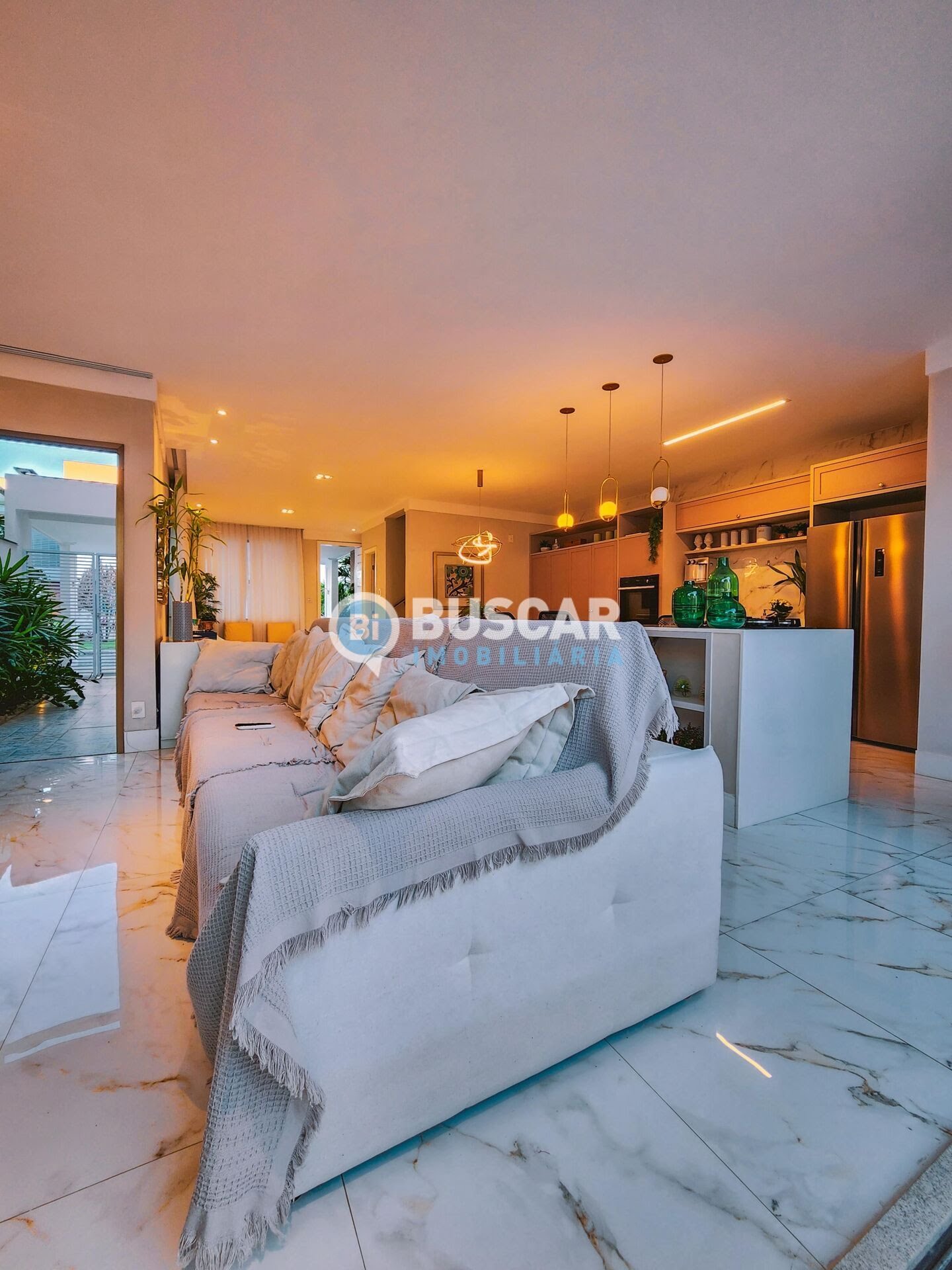 Casa à venda com 3 quartos, 3 suítes, 2 vagas e 195m² no Registro, Feira de Santana (BA) — foto 9 de 22