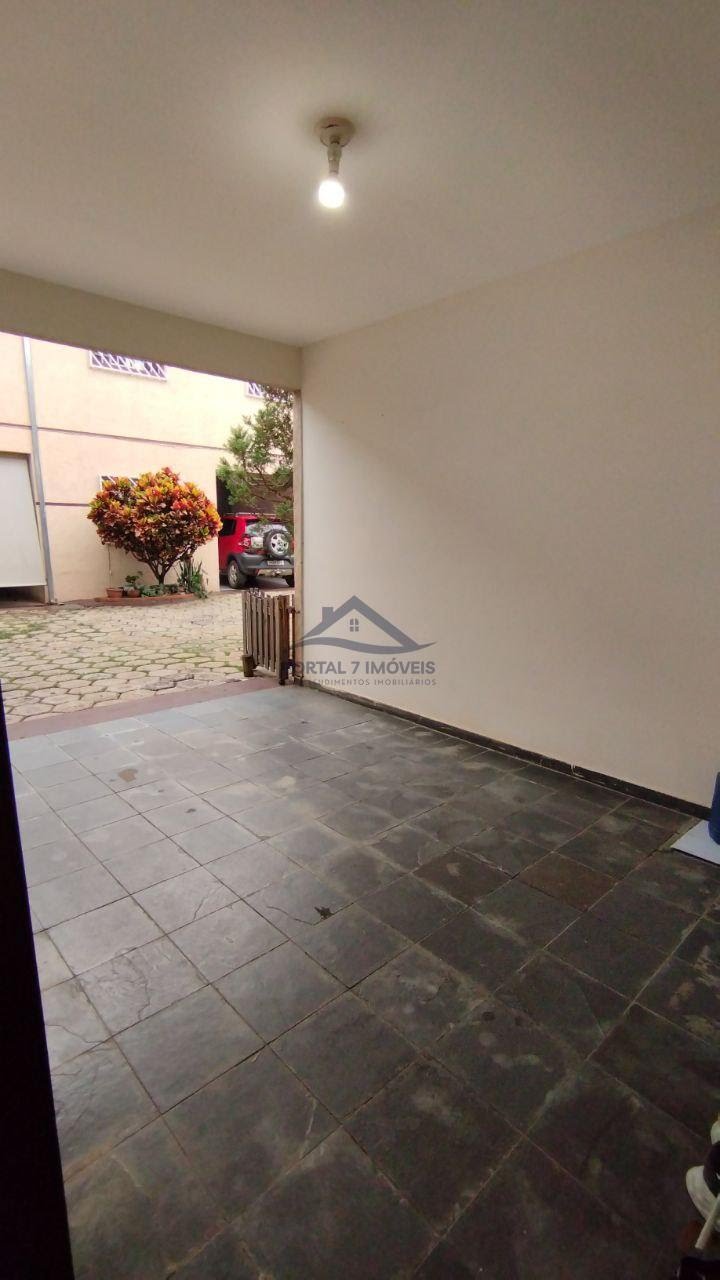 Casa à venda com 2 quartos, 1 banheiro, 1 vaga e 68m² no São Francisco de Assis, Sete Lagoas (MG) — foto 4 de 26