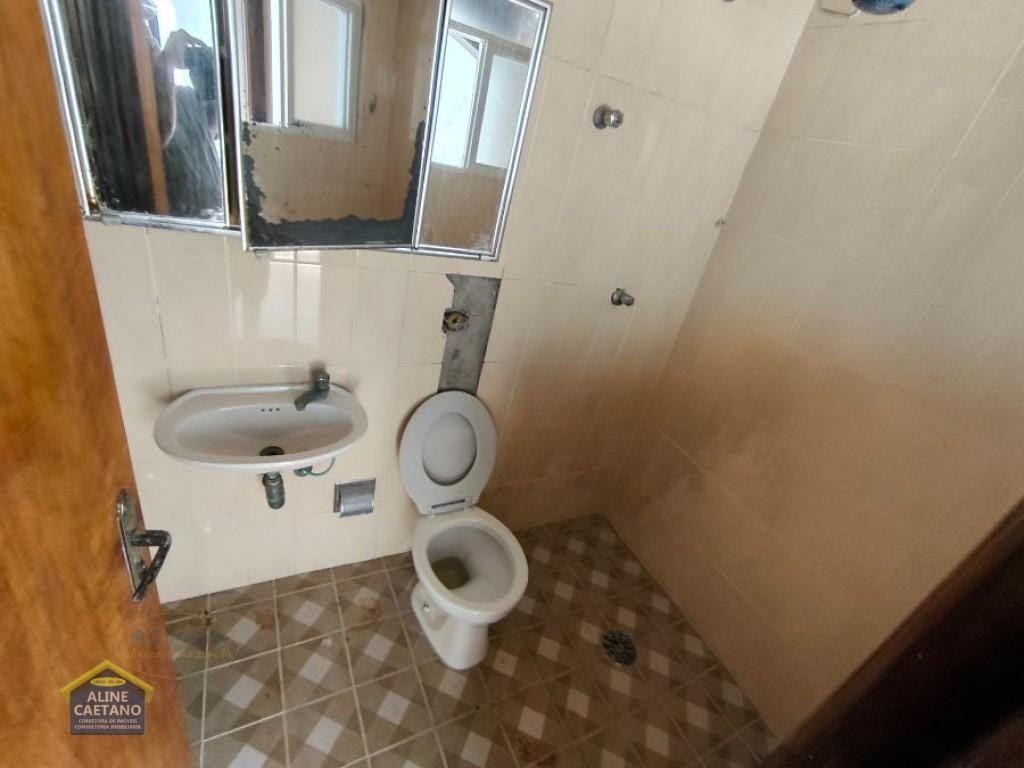 Casa à venda com 3 quartos, 1 suíte, 6 vagas e 257m² no Balneario Flórida, Praia Grande (SP) — foto 17 de 30