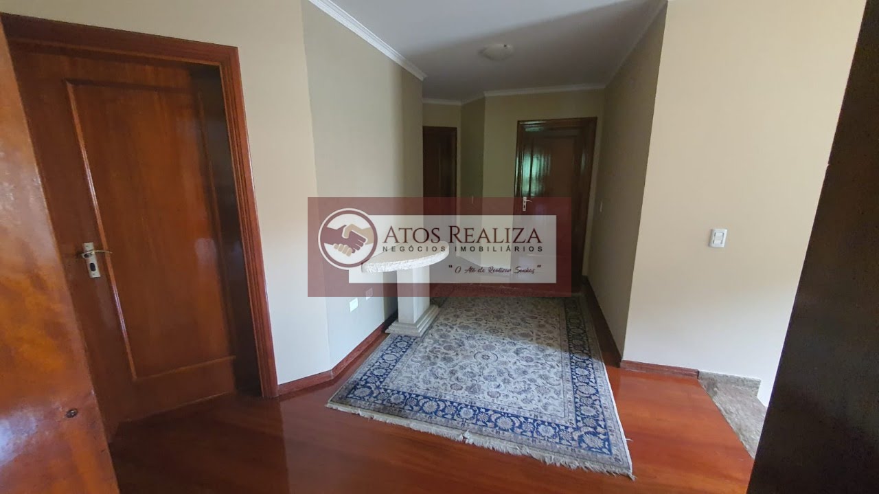 Casa à venda com 5 quartos, 4 suítes, 7 vagas e 500m² no Interlagos, São Paulo (SP) — foto 14 de 24