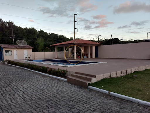 Apartamento 02 Dorm. em Taperapuan - Porto Seguro: 100M², 3 Dormitórios, 1 Suite, 2 Banheiros -