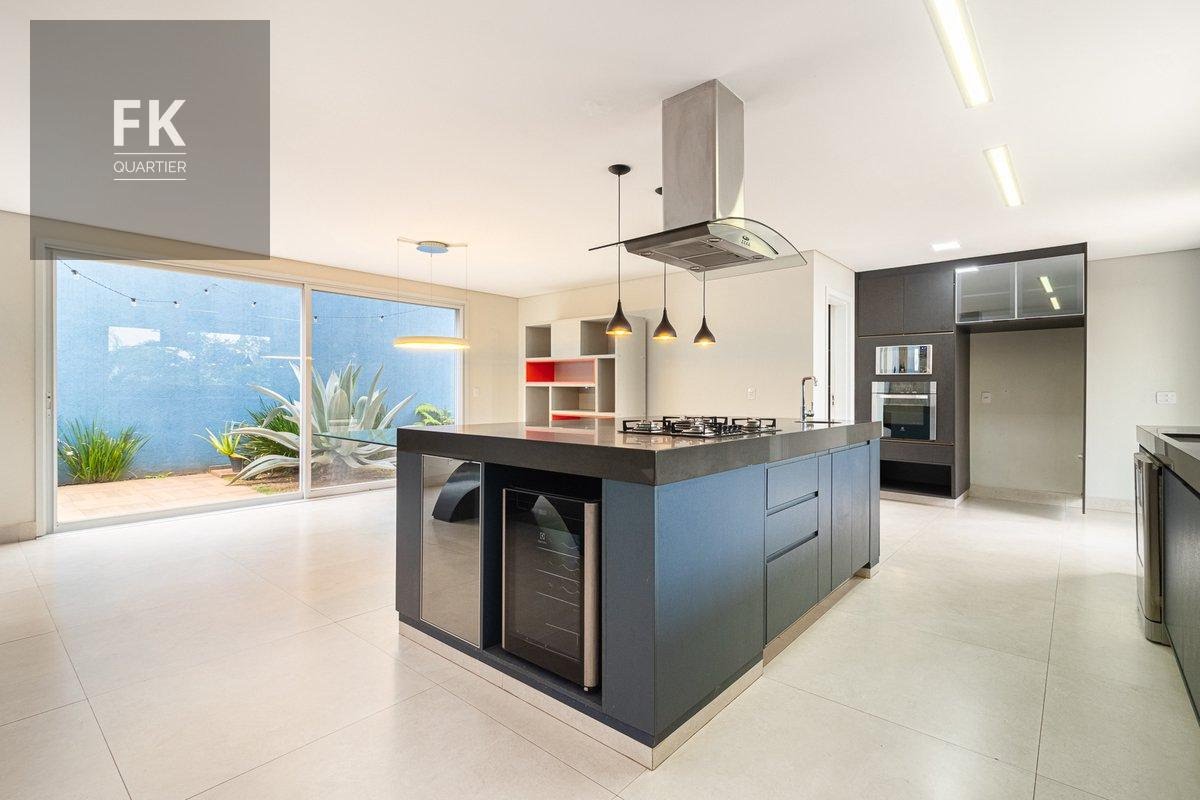 Casa à venda com 4 quartos, 4 suítes, 6 vagas e 430m² no Alphaville, Santana de Parnaíba (SP) — foto 28 de 30