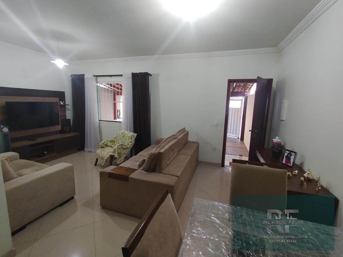 Casa à venda com 3 quartos, 2 suítes, 2 vagas e 150m² no Jardim Mariléa, Rio das Ostras (RJ) — foto 19 de 28