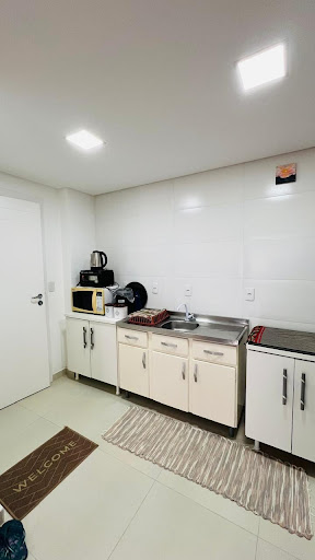 Apartamento 02 Dorm. em Balneario Perequê  -  Porto Belo