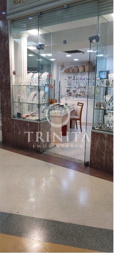 entradaloja-barrasquare-trinitaimoveis.jpg