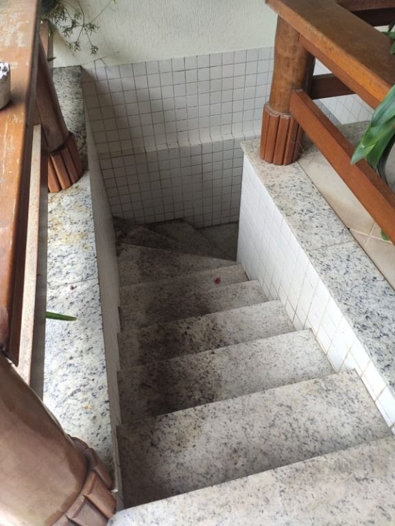 Casa à venda com 3 quartos, 3 suítes, 6 vagas e 293m² no Arujamérica, Arujá (SP) — foto 13 de 30